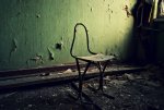 stuhl_seat_stool_verfall_decay.jpg
