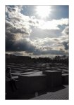 181_Holocaust-Mahnmal-Sonne_900-forum.jpg