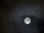 Mond-Wolken_900.jpg